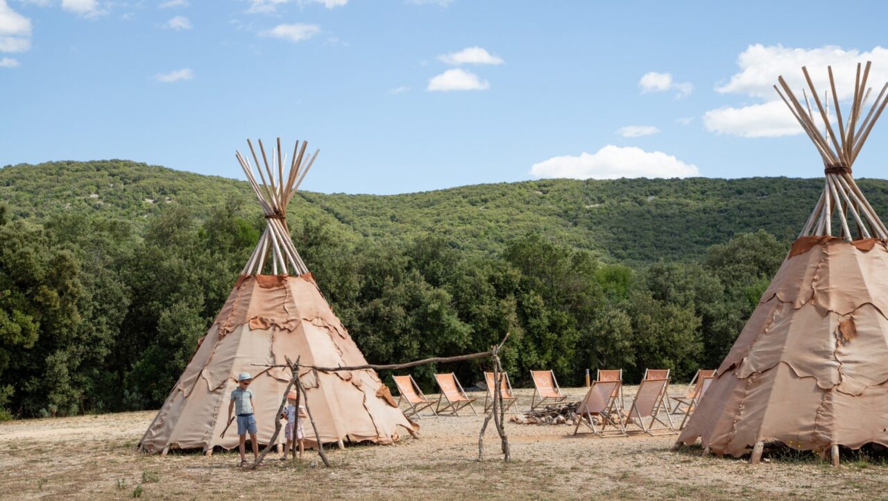 L'esplanade à la Grotte Chauvet 2 - Ardèche