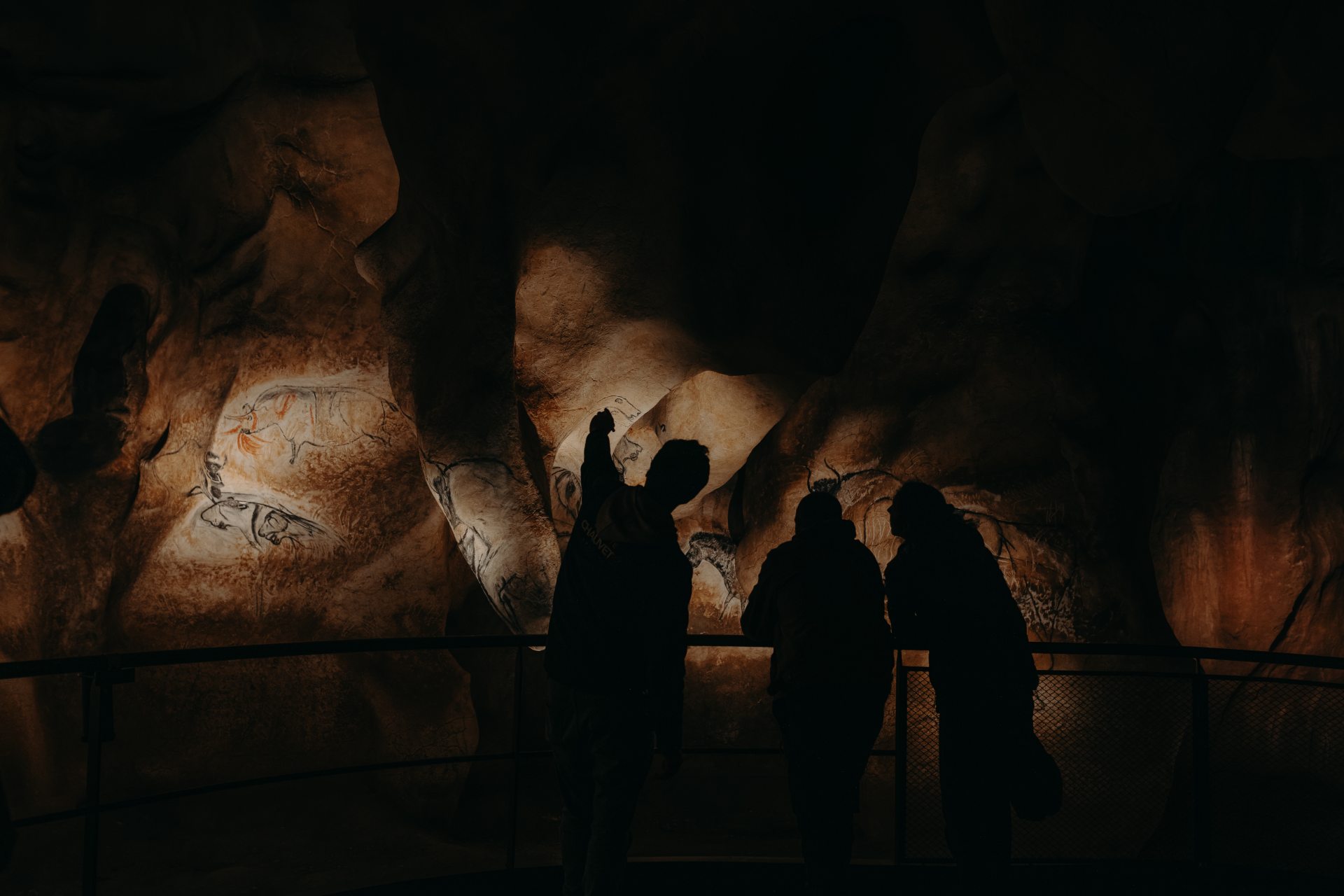 Visite guidée de la restitution de la grotte