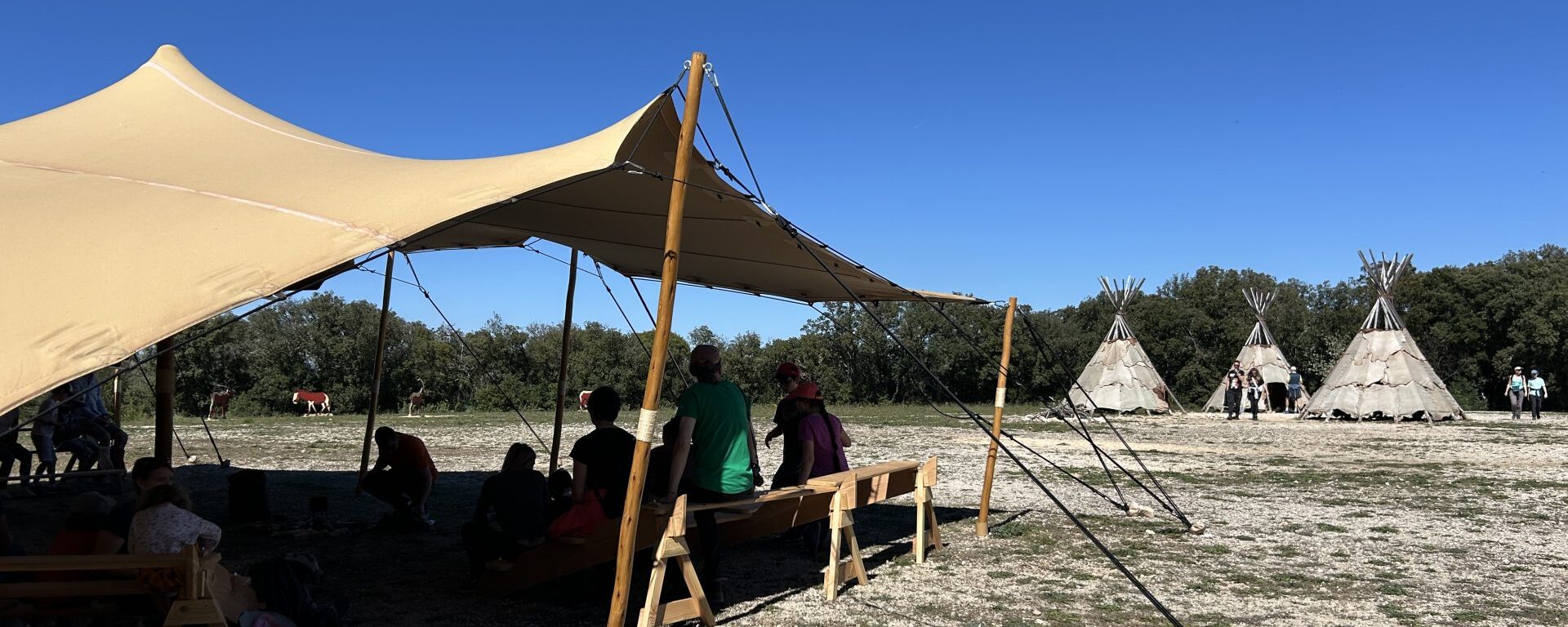 Animation Le feu à la Préhistoire à l'Esplanade.